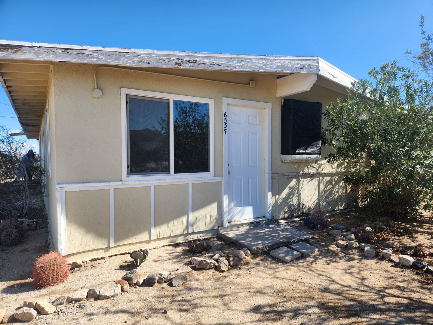 Twentynine Palms Apartment: 6537-6539 Persia