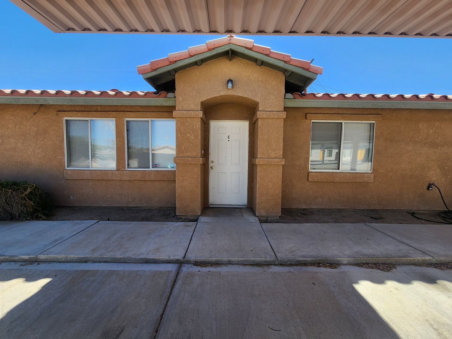 Twentynine Palms Apartment: 73484 El Paseo Dr.