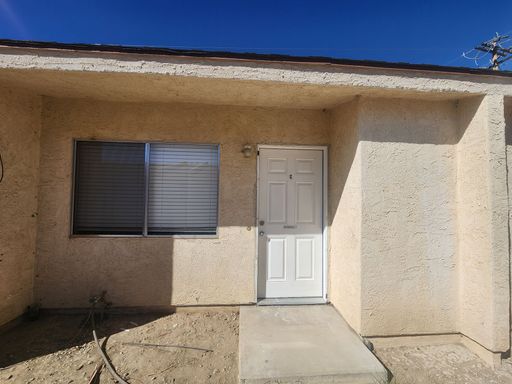 COMING SOON!!!!! 2 BEDROOM 1 BATH APARTMENT