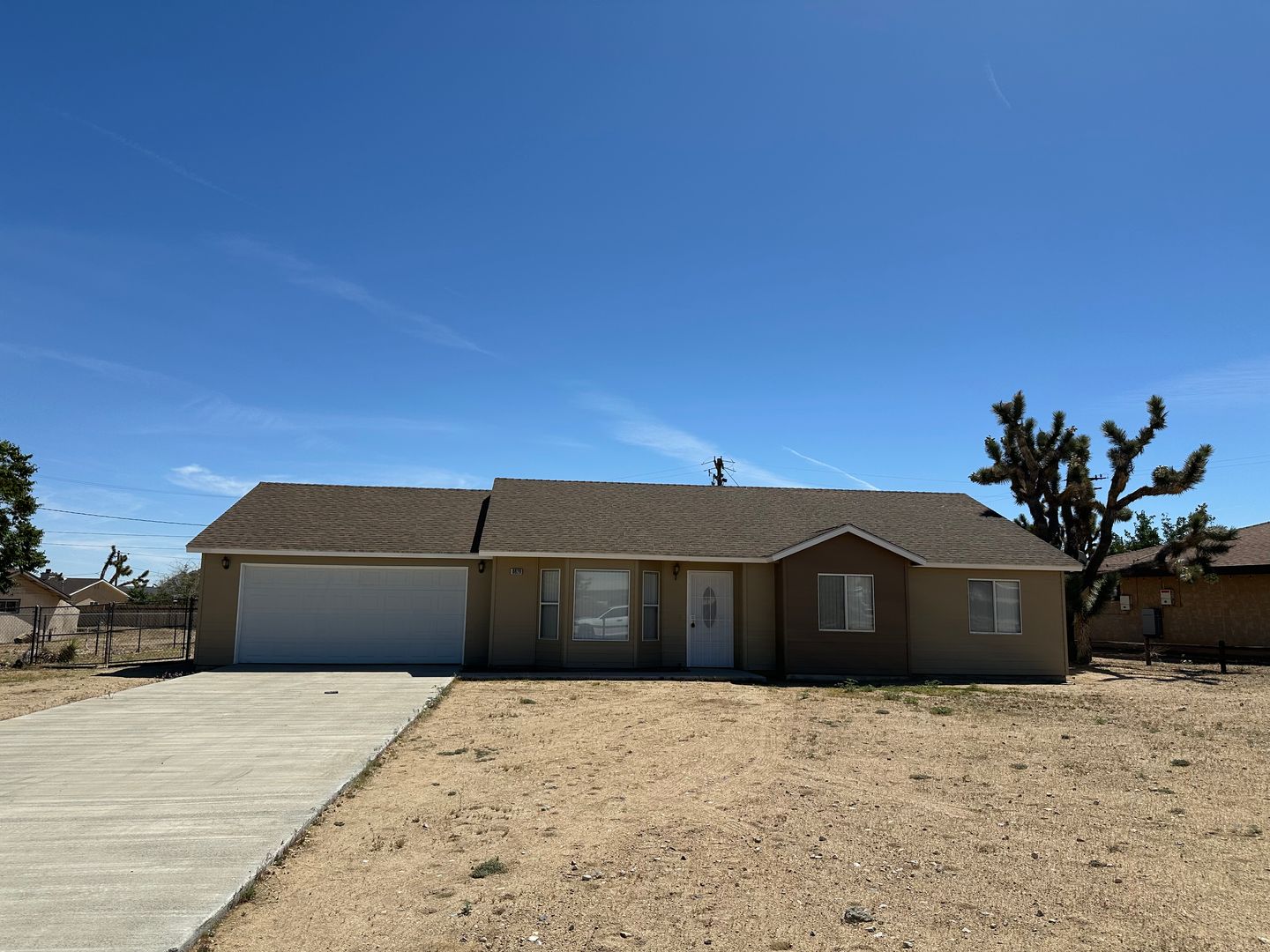 Yucca Valley House: 6629 La Habra