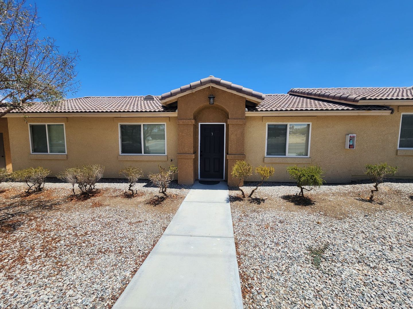 Twentynine Palms Apartment: 6061 Bagley Ave