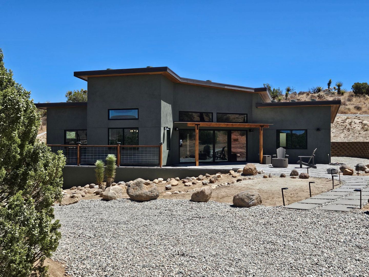 Yucca Valley House: 5205 Mormon Ave