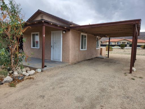 Studio Apartment available now!!!