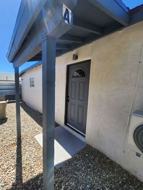 NEWLY REMODELED ONE BEDROOM