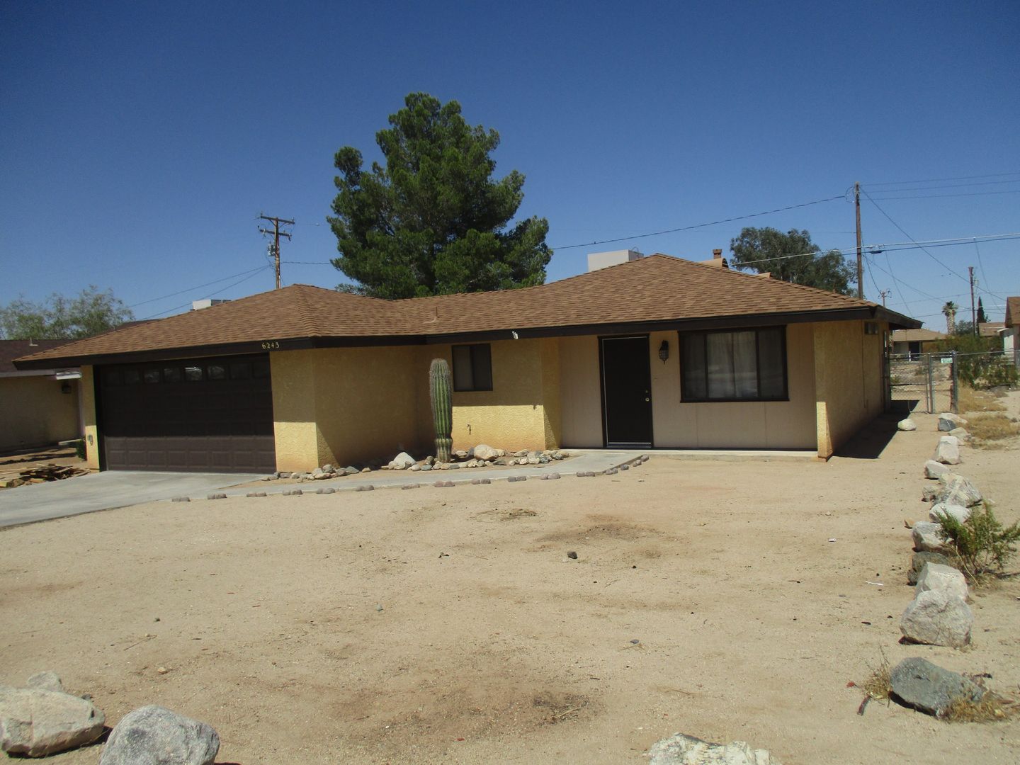 Twentynine Palms House: 6243 Mojave