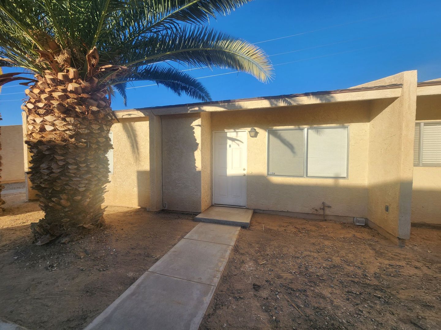 Twentynine Palms Apartment: 73512 Sun Valley Dr.