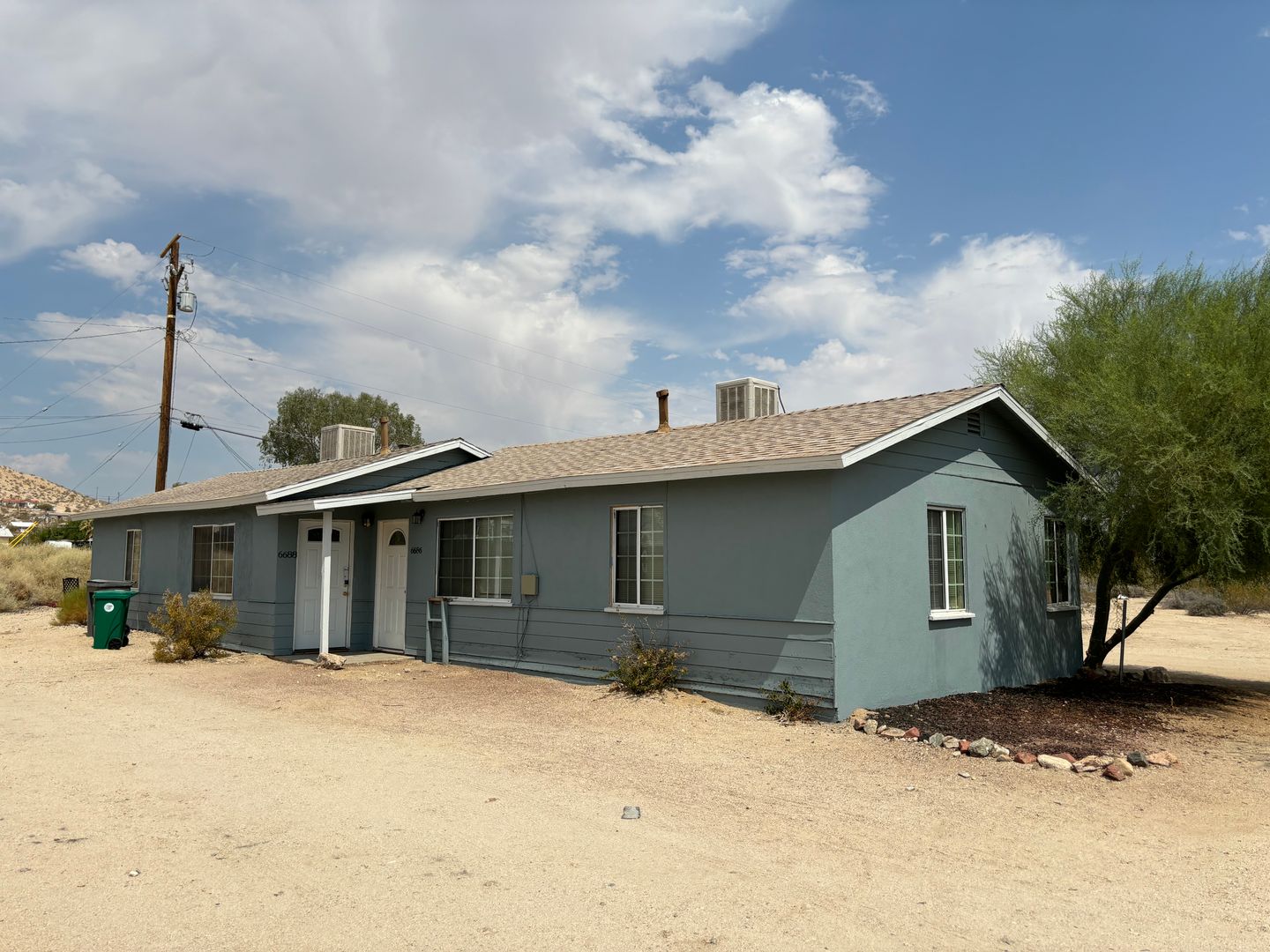 Twentynine Palms Apartment: 6686-6688 Yucca Ave
