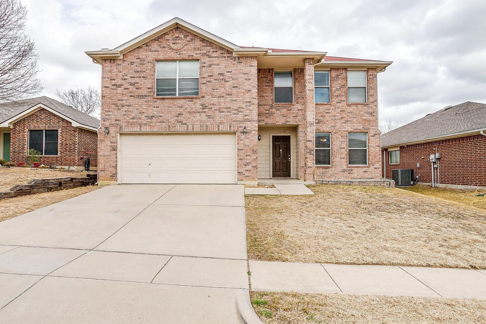 Fort Worth House: 10104 High Eagle Trail