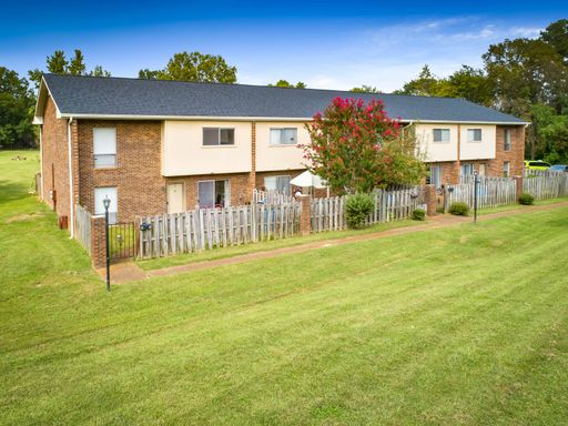 2 Bed 1.5 Bath Rental at 524 Coventry Court, Nashville, TN – photo 1