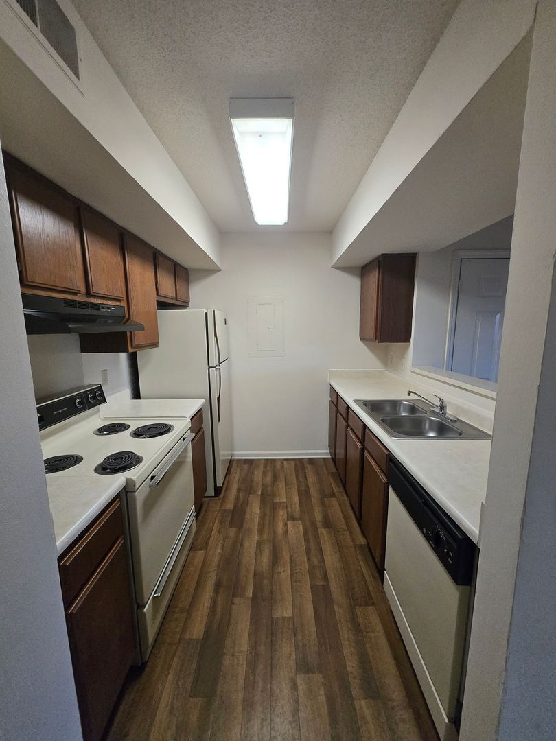 Nashville Apartment: 101 Tusculum Square Drive