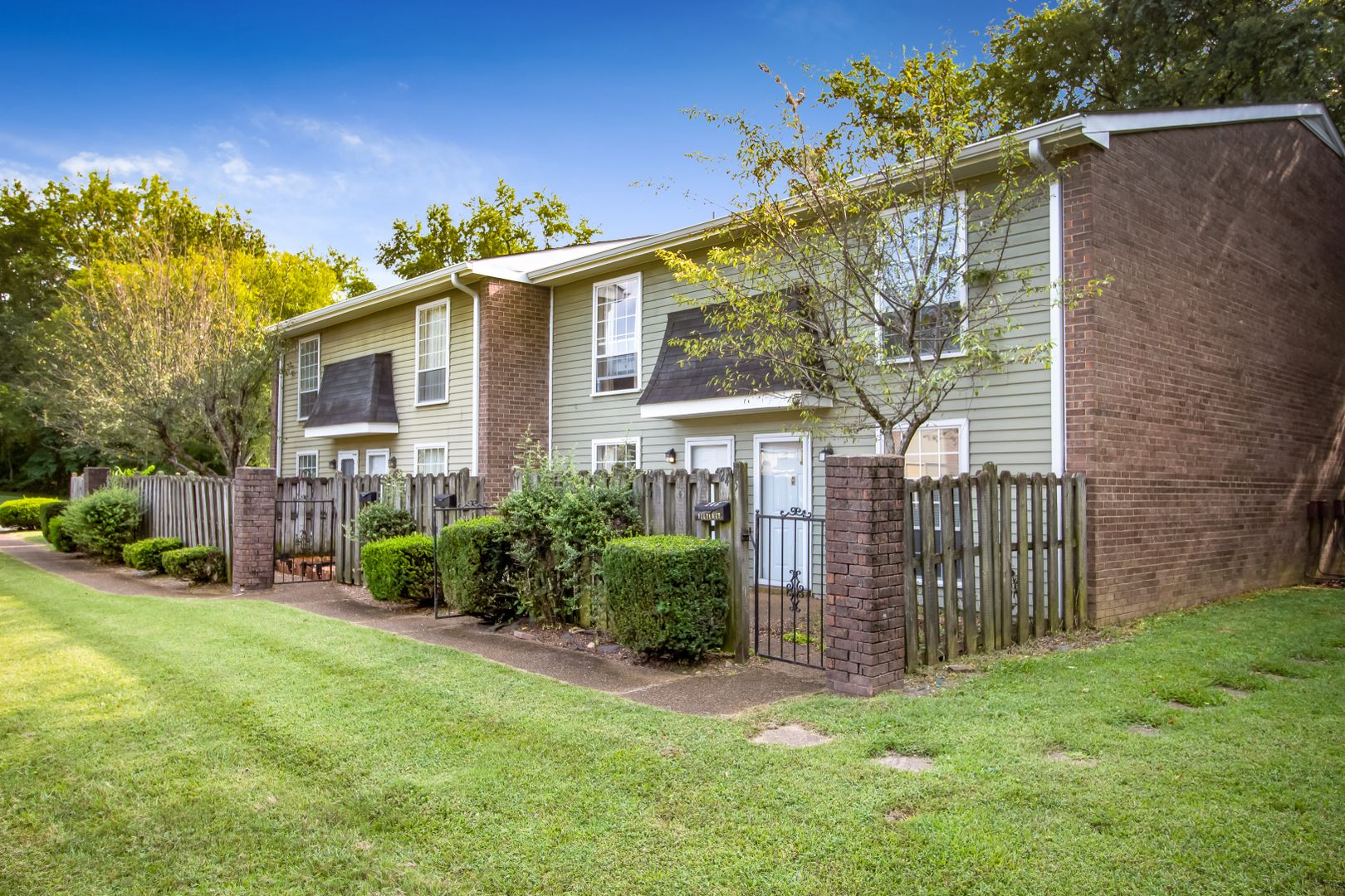 Nashville Apartment: 206 Yelton Court