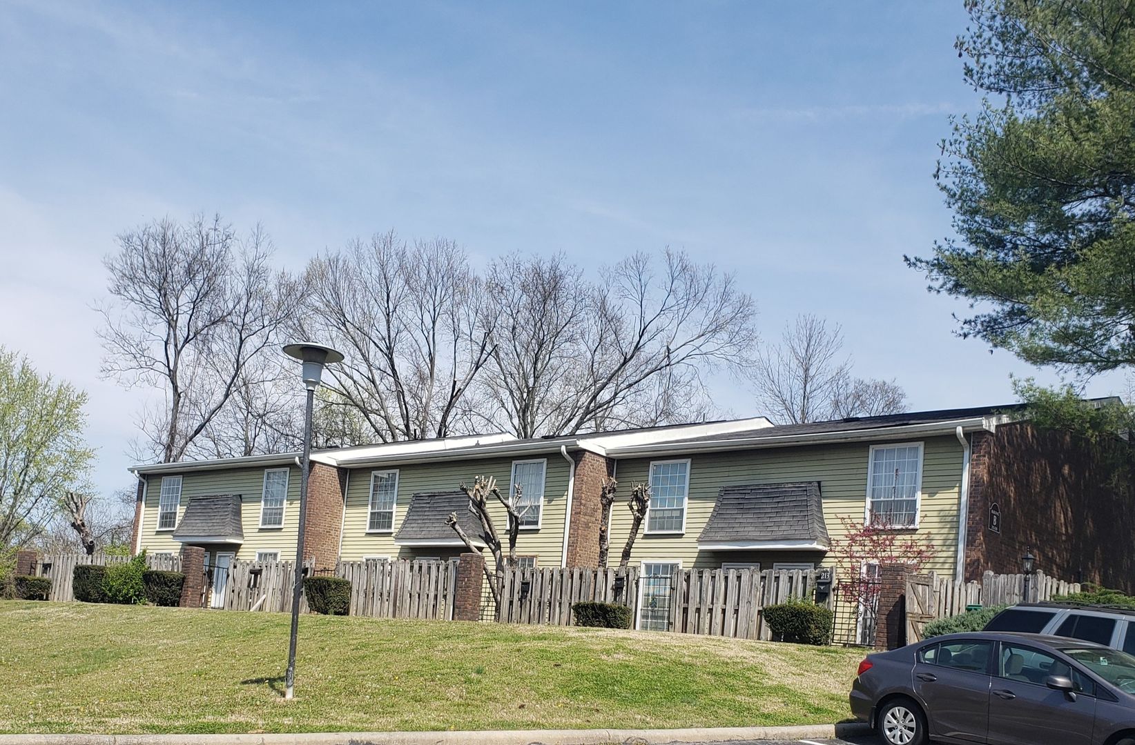 Nashville Apartment: 213 Yelton Court