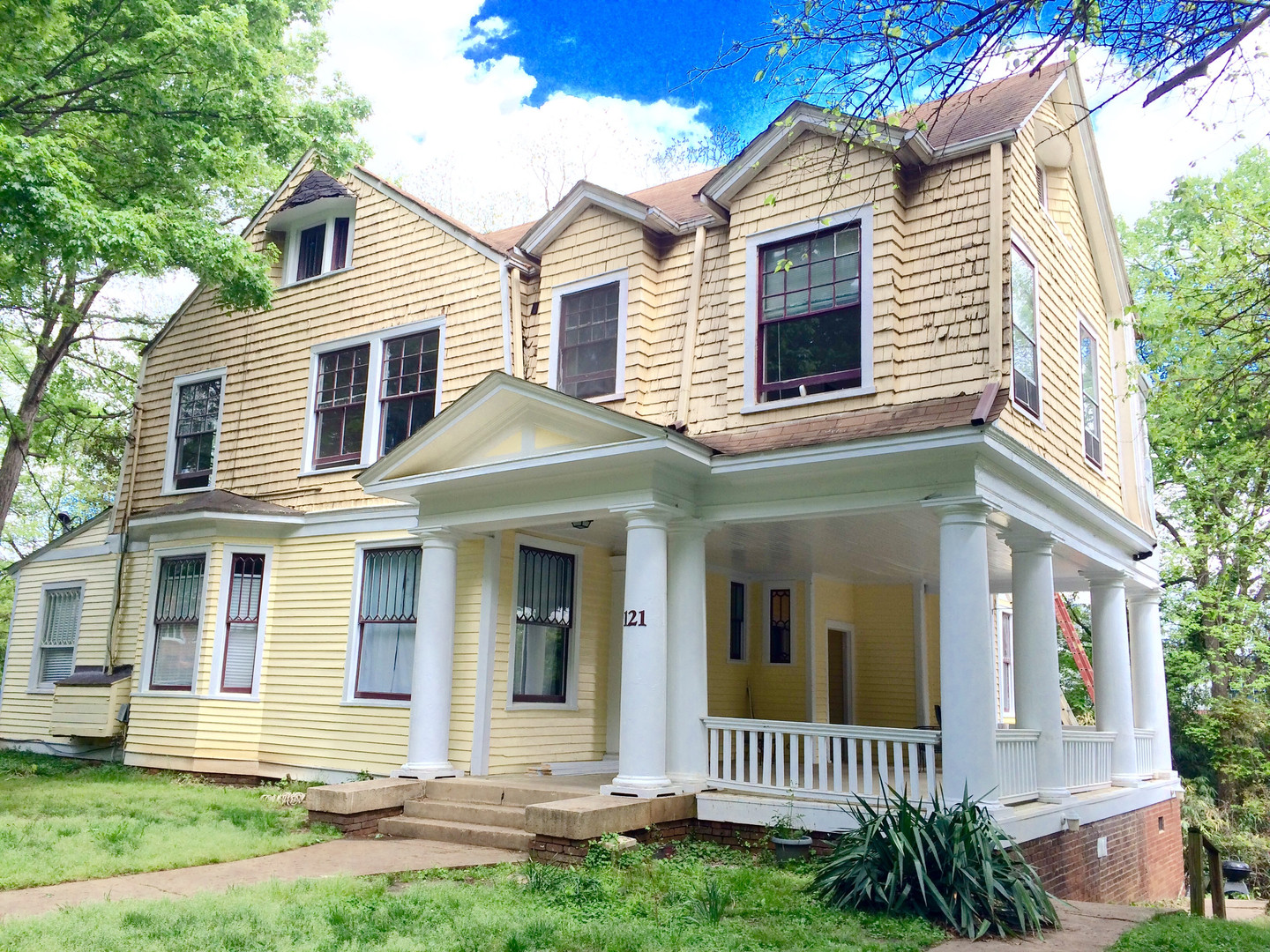 Raleigh Apartment: 121 S Boylan Ave