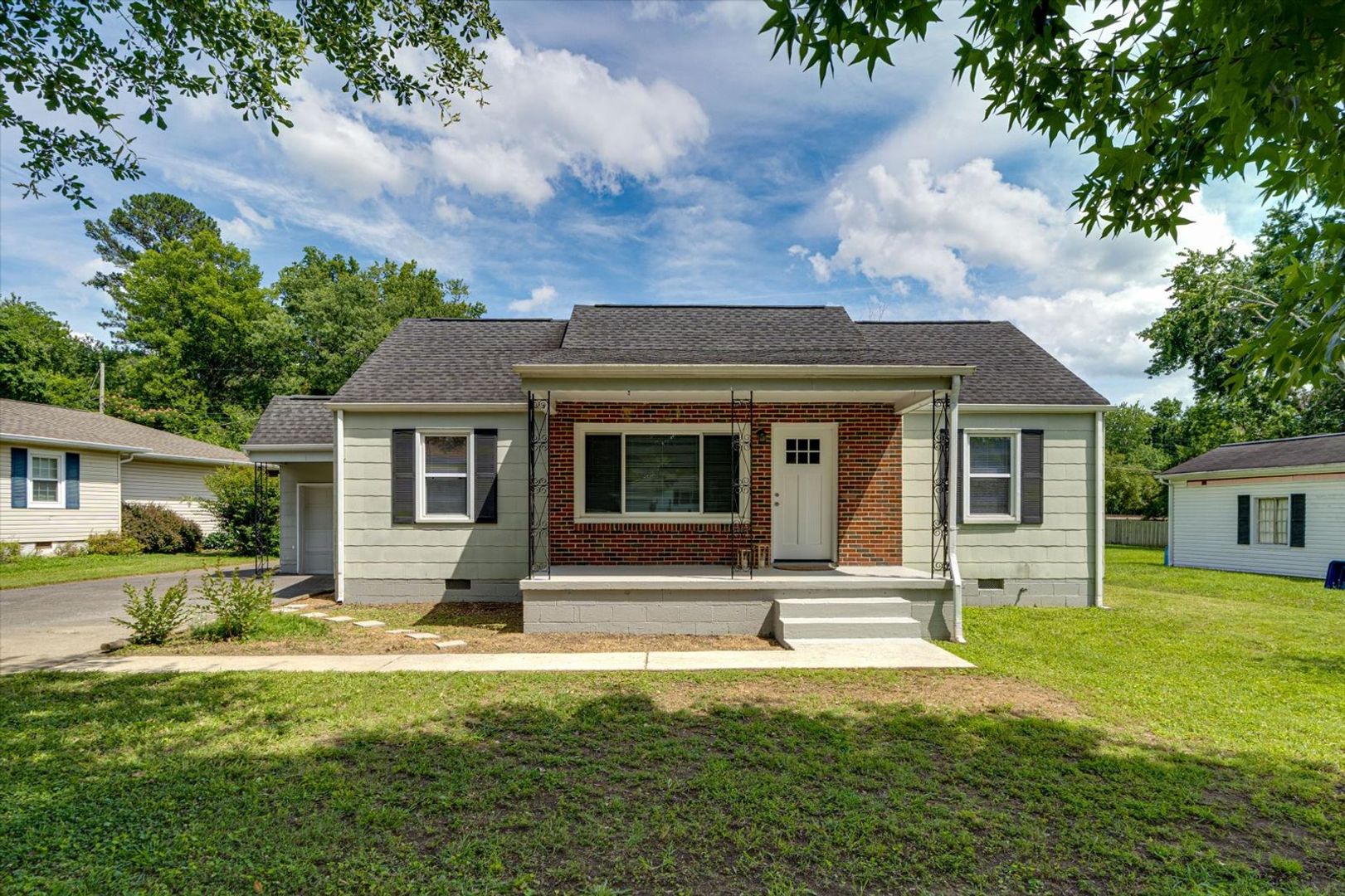 Chattanooga House: 4810 Appian Way