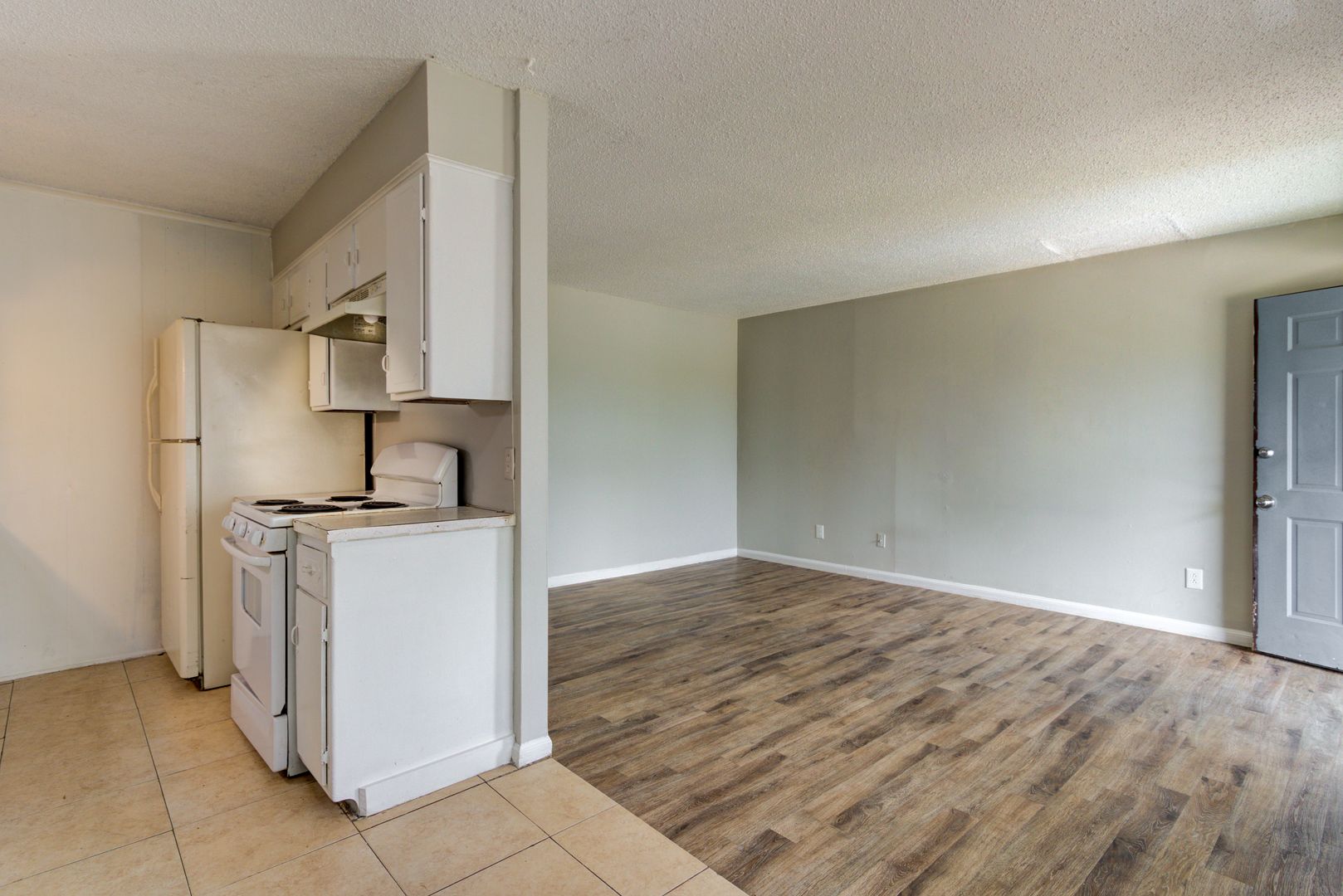 MF-06-The View Apartment 4 of 10