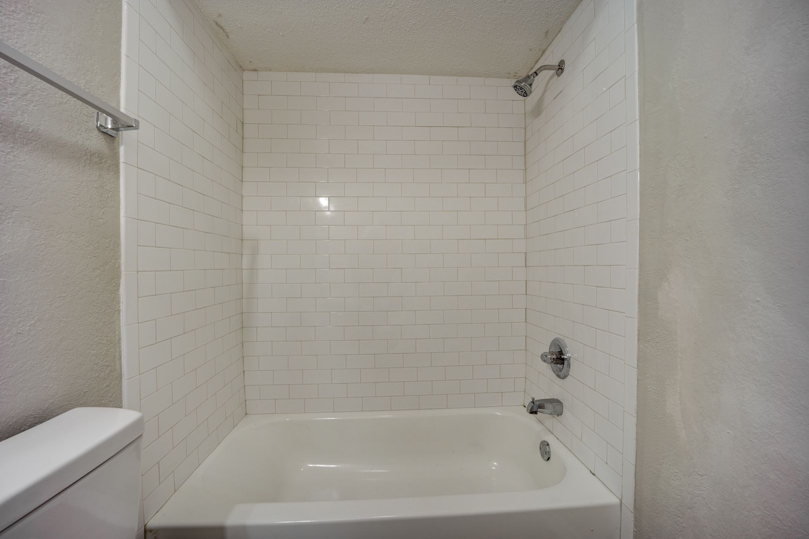 MF-17-Cherry Tree Apartments 5 of 9