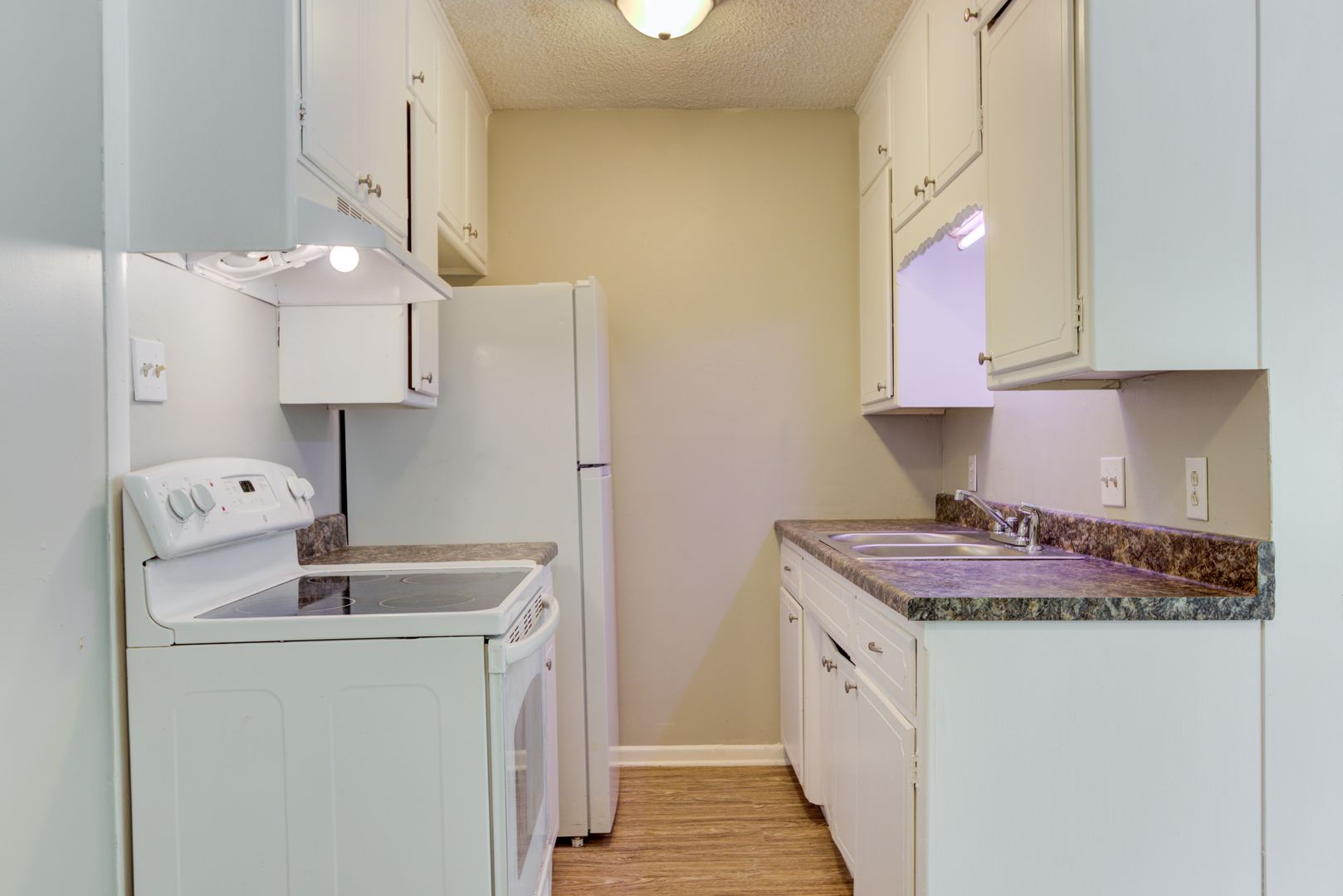 MF-09-The Grove Apartments 10 of 12