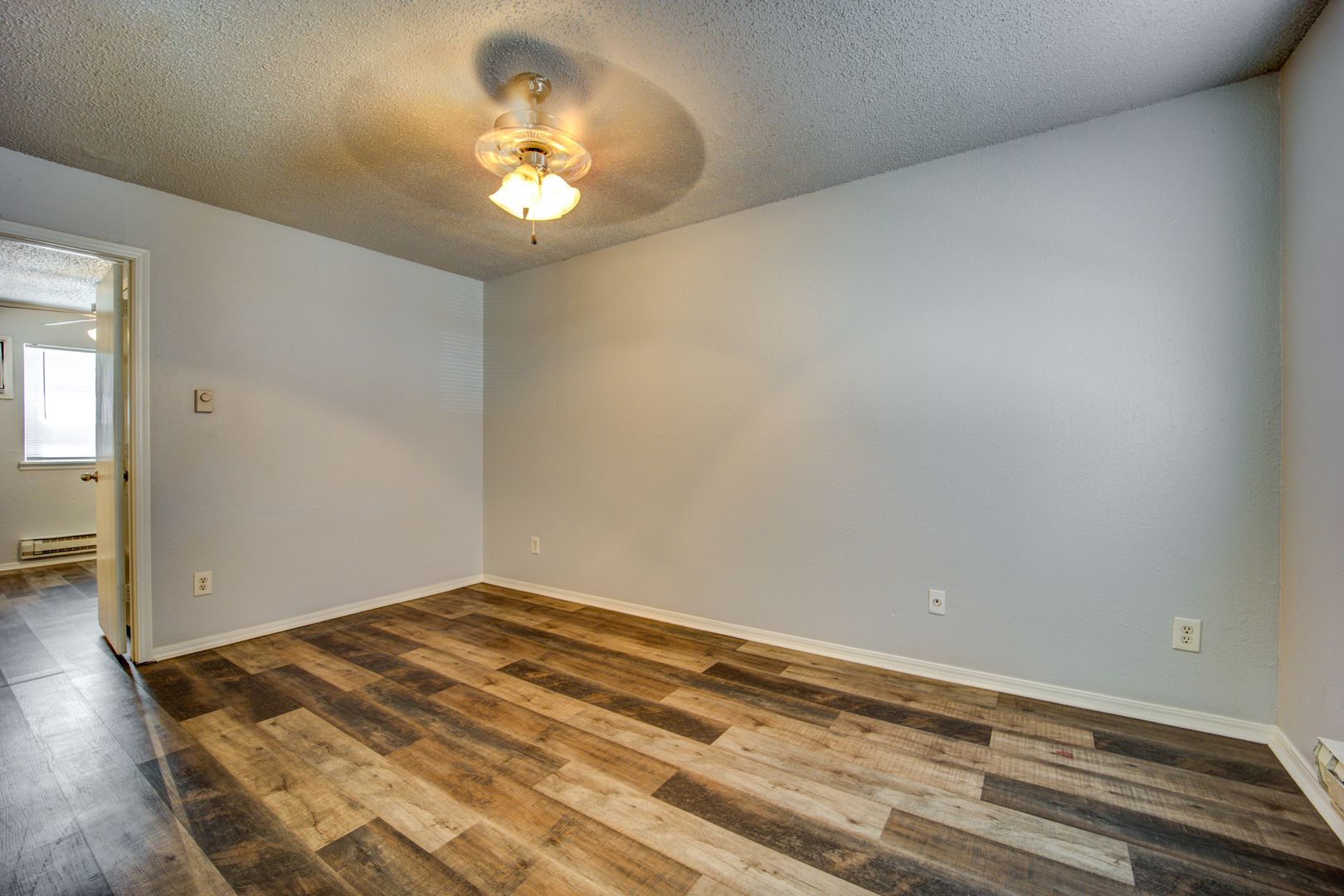 MF-15-The Oak Apartments 11 of 12