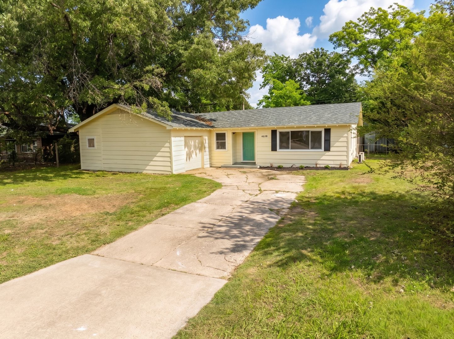 Fort Smith House: 4600 North 30th Street