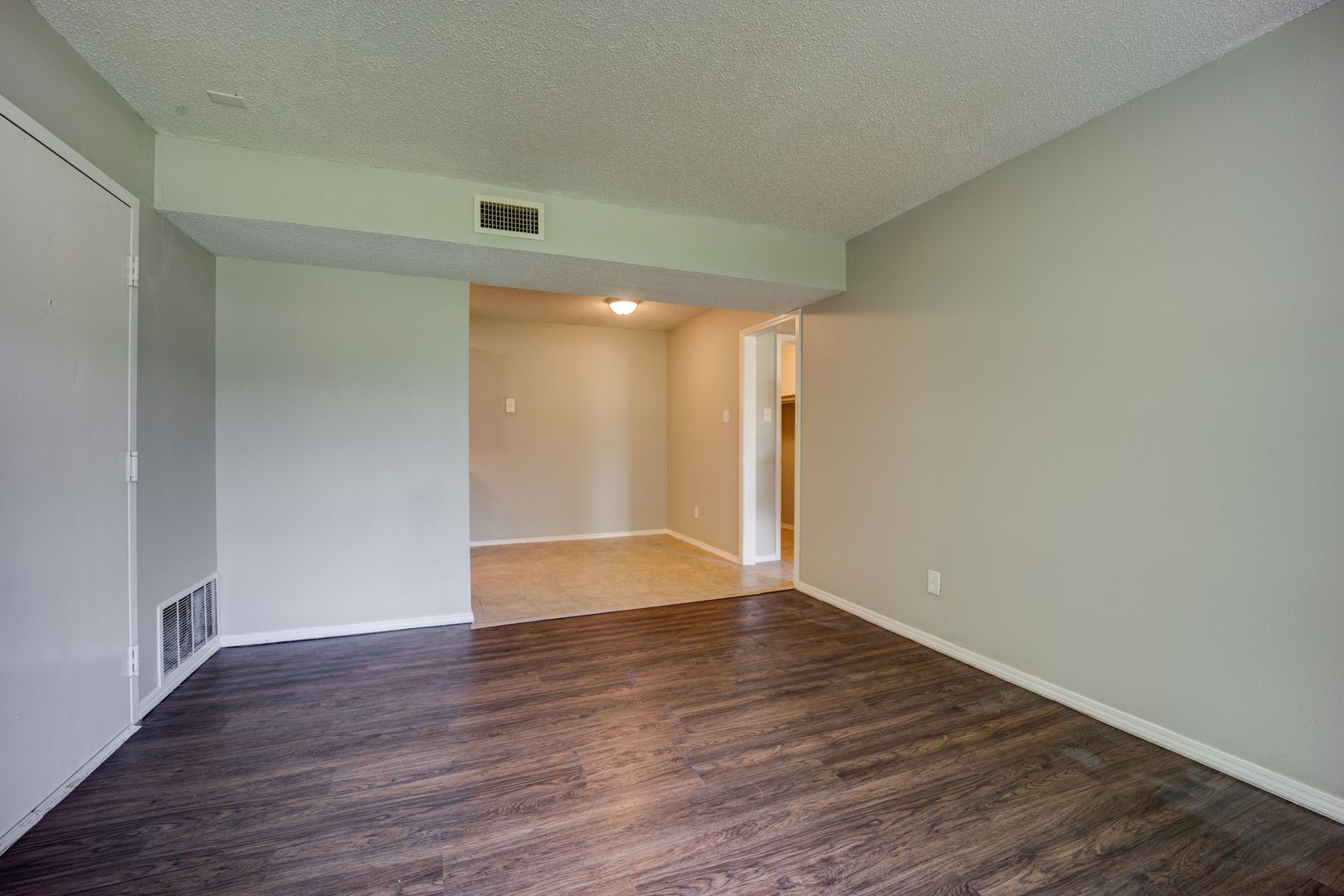 MF-14-Ramsey Square Apartments 5 of 17