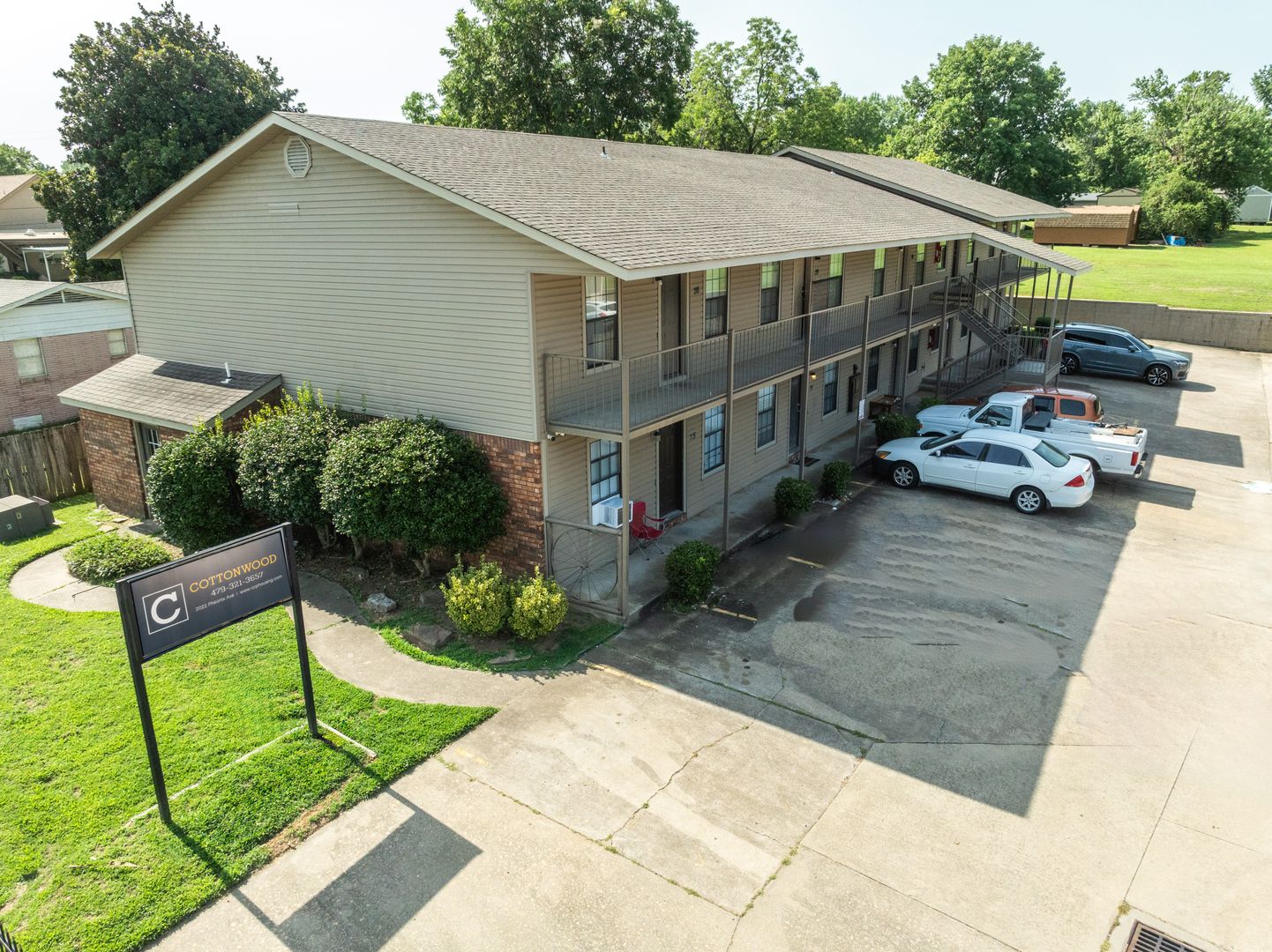 MF-18-The Cottonwood Apartments 4 of 12