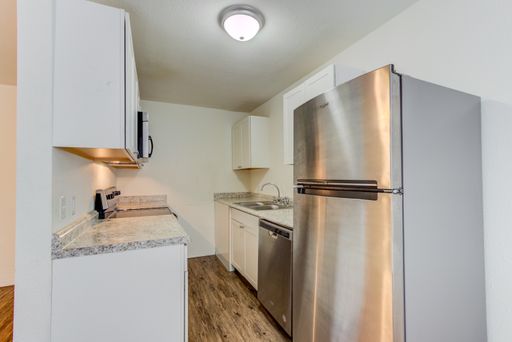 FREE MONTH RENT! The Belle Grove 1 Bedroom Apartment (Wifi Included) – photo 1