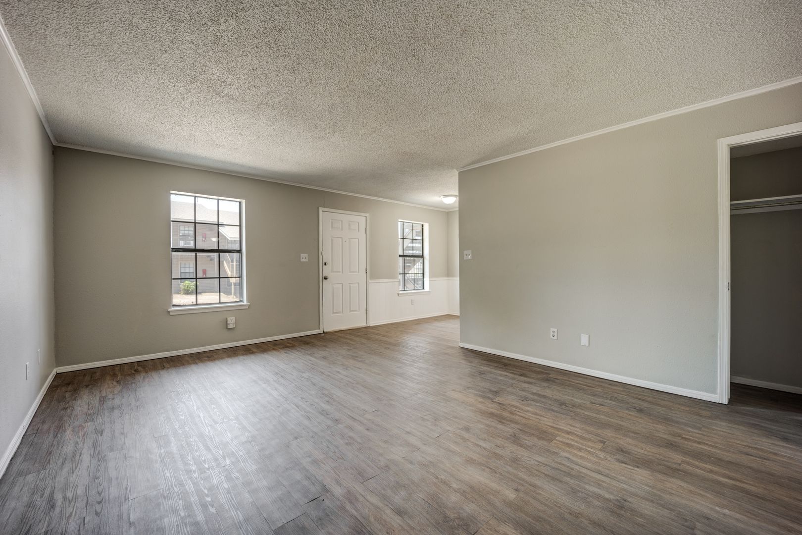 MF-18-The Cottonwood Apartments 8 of 12