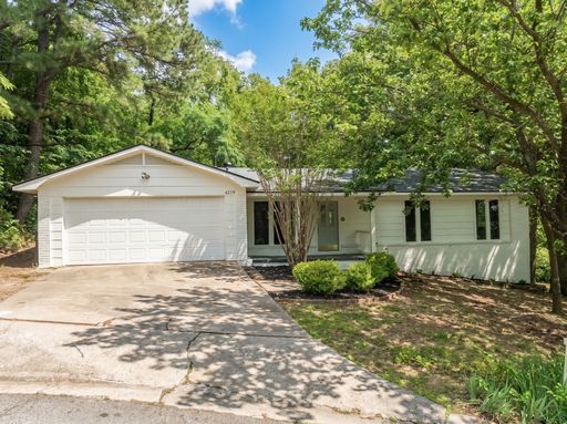 Freshly Updated 3 Bedroom House – photo 1