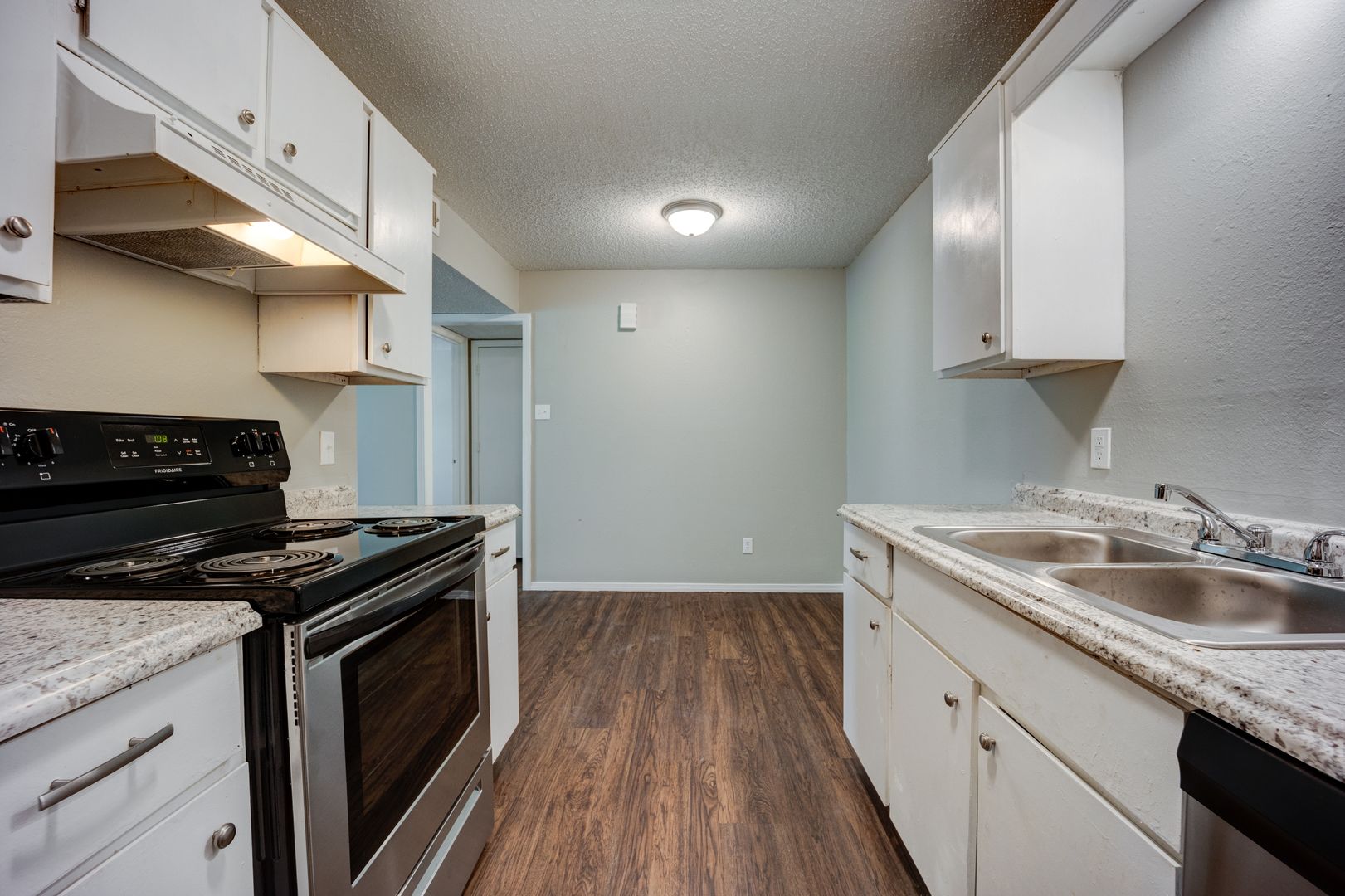 MF-14-Ramsey Square Apartments 7 of 12