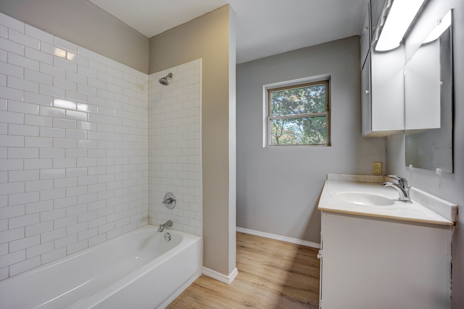 SF-098-3521 South 35th Street 6 of 12