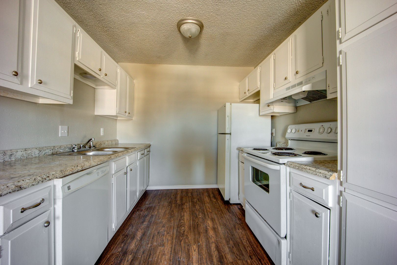 MF-16-The Dogwood Apartments 10 of 12
