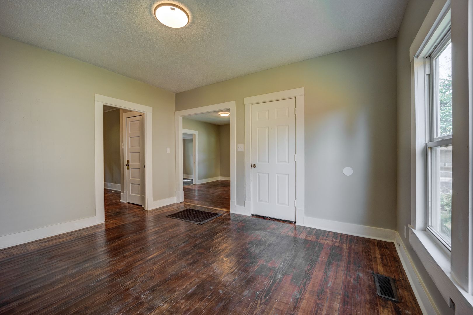 SF-048-1800 South W Street House 11 of 12