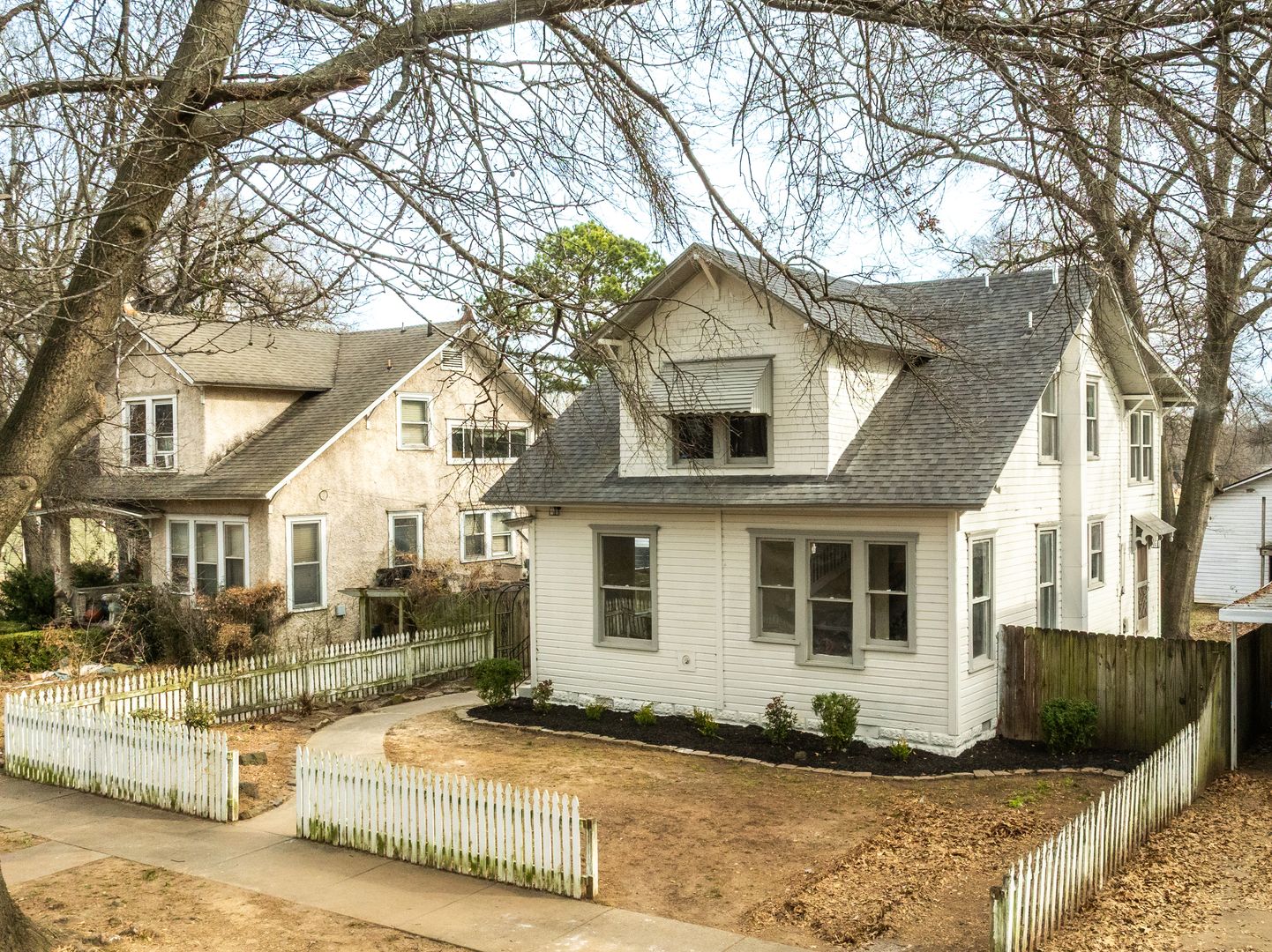 Fort Smith House: 518 Lecta Avenue