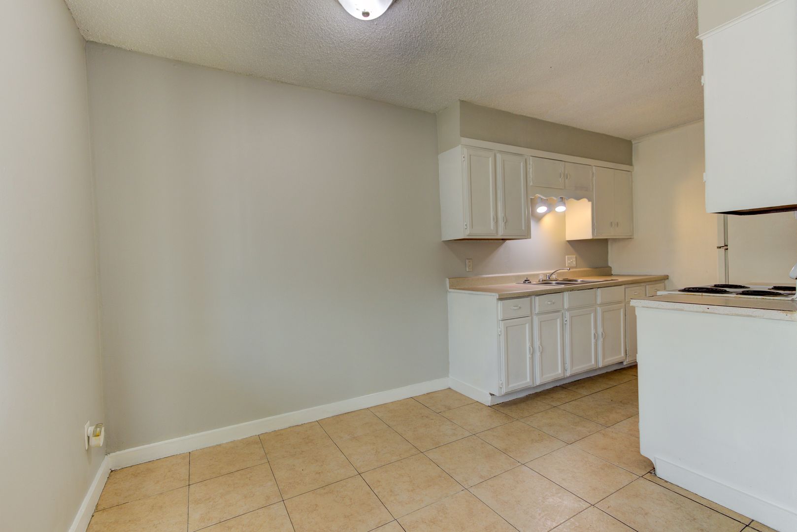 MF-06-The View Apartment 2 of 10