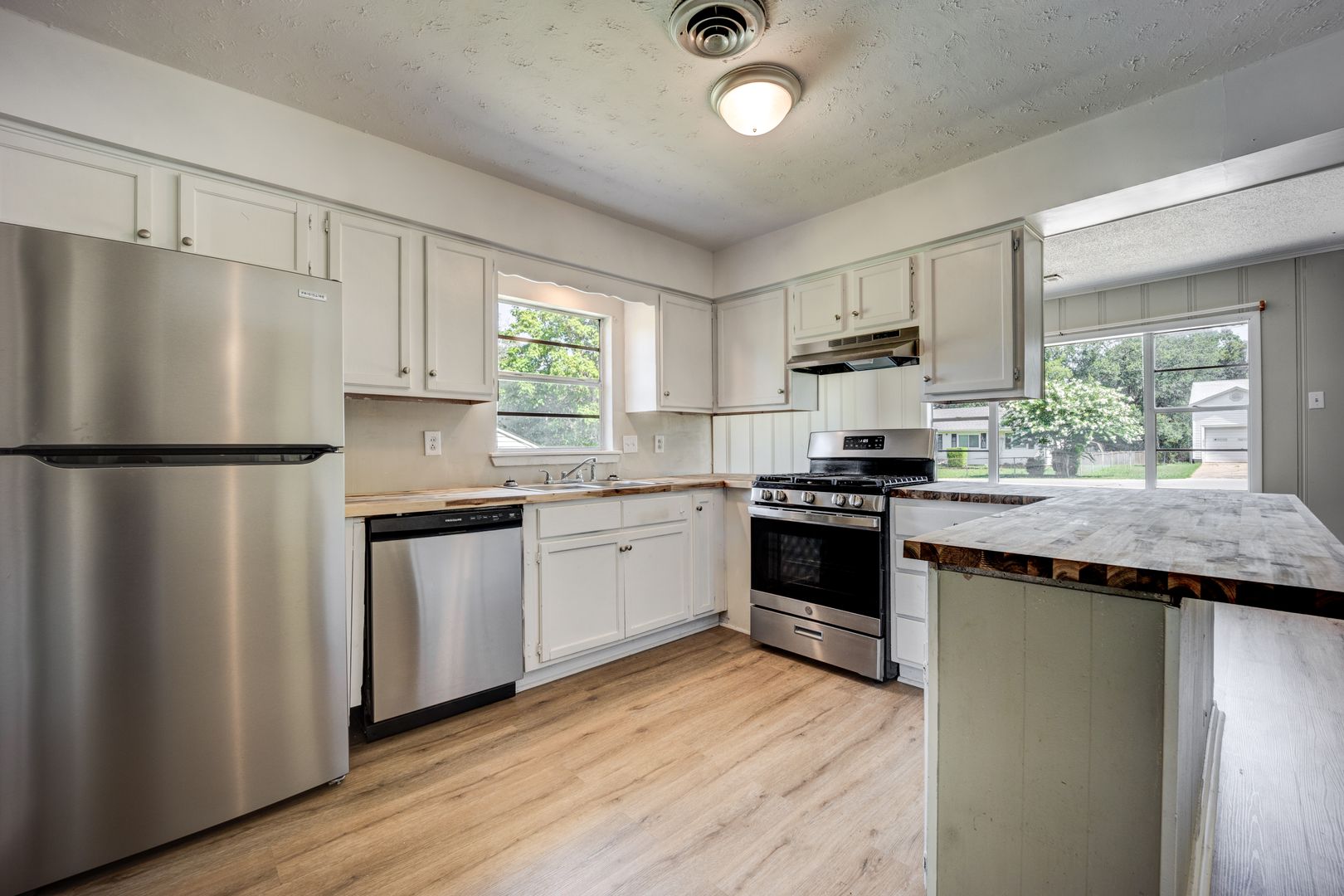 Fort Smith House: 1702 Independence Street