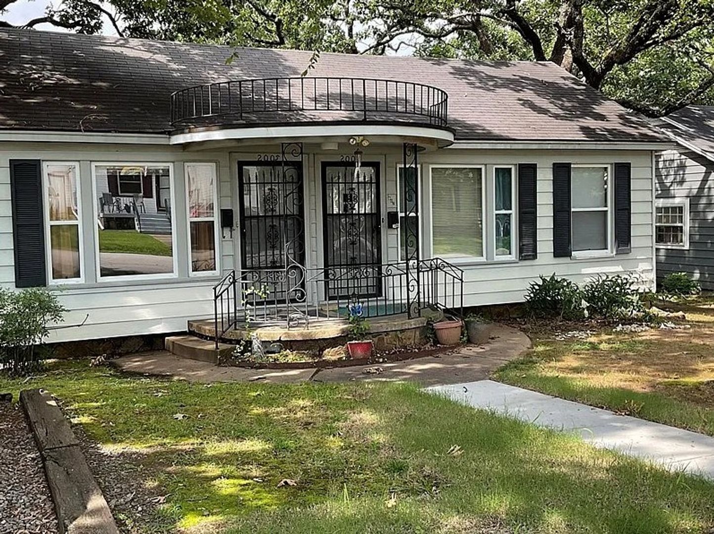 Fort Smith Apartment: 2005 South S Street