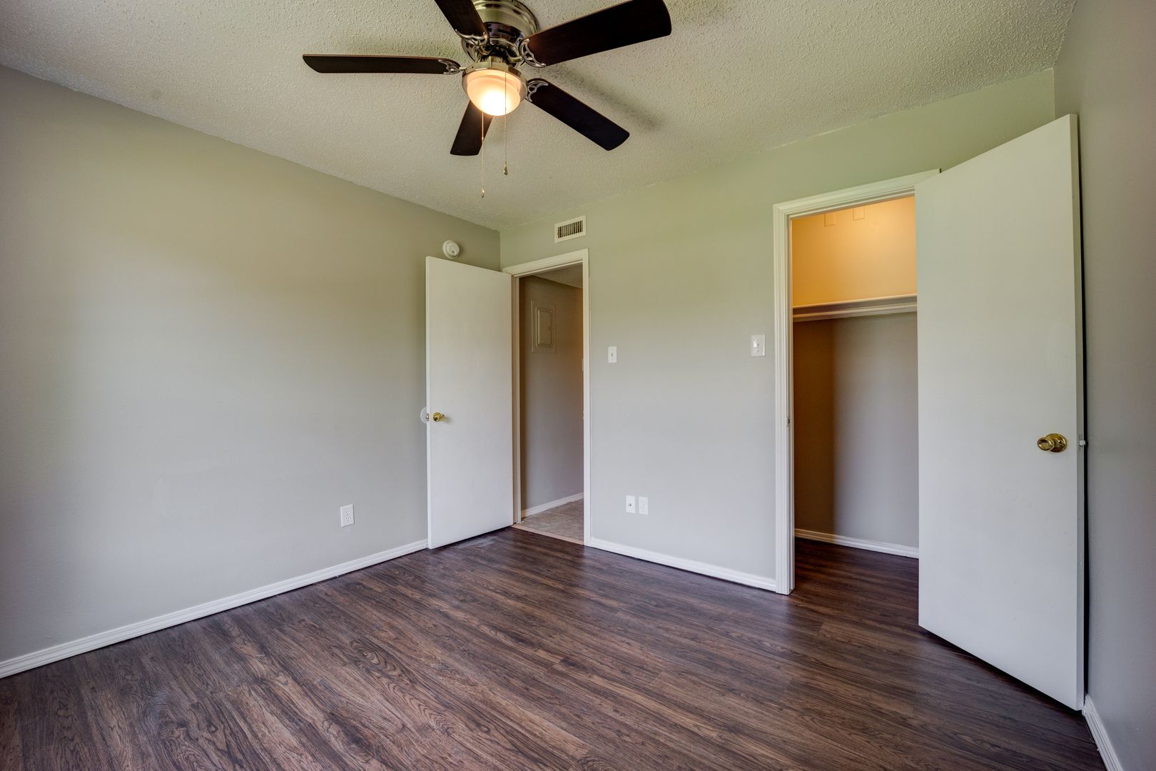 MF-14-Ramsey Square Apartments 6 of 17