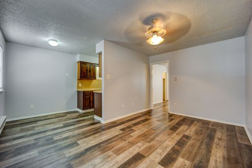 FREE MONTH RENT! The Oak 1 Bedroom – photo 1