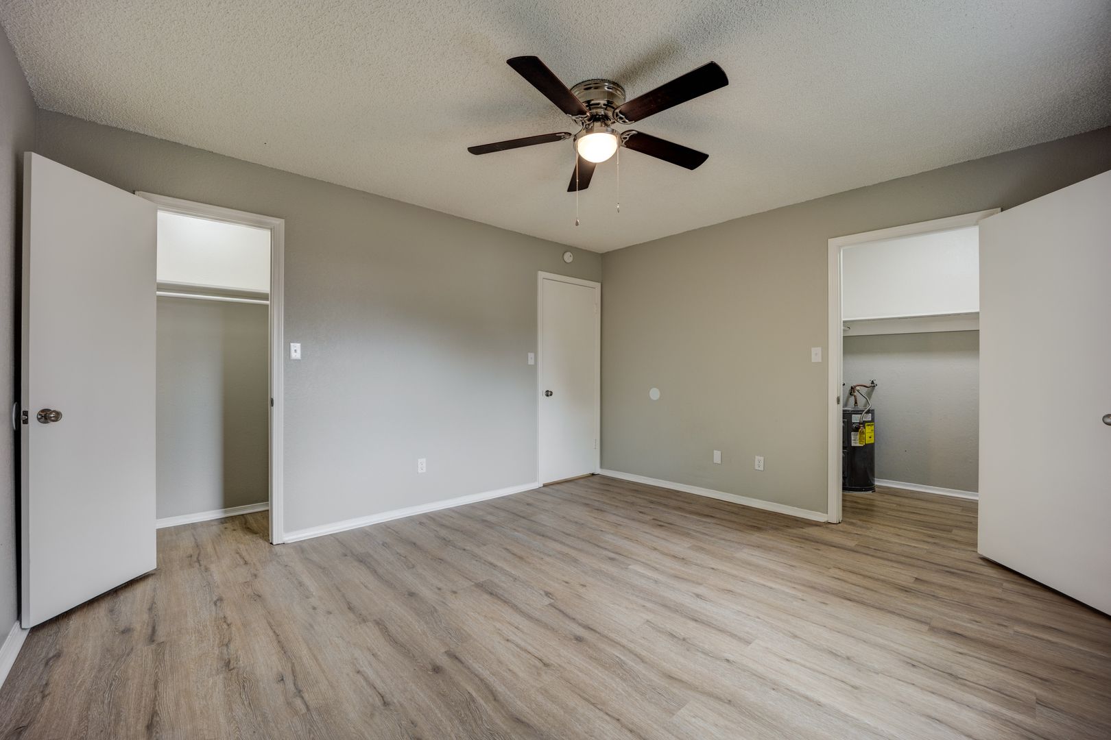 MF-17-Cherry Tree Apartments 2 of 9
