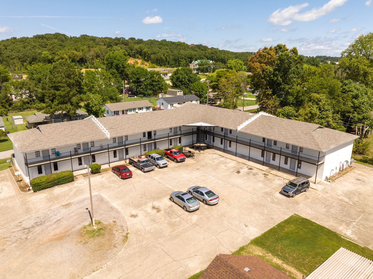MF-16-The Dogwood Apartments 6 of 12