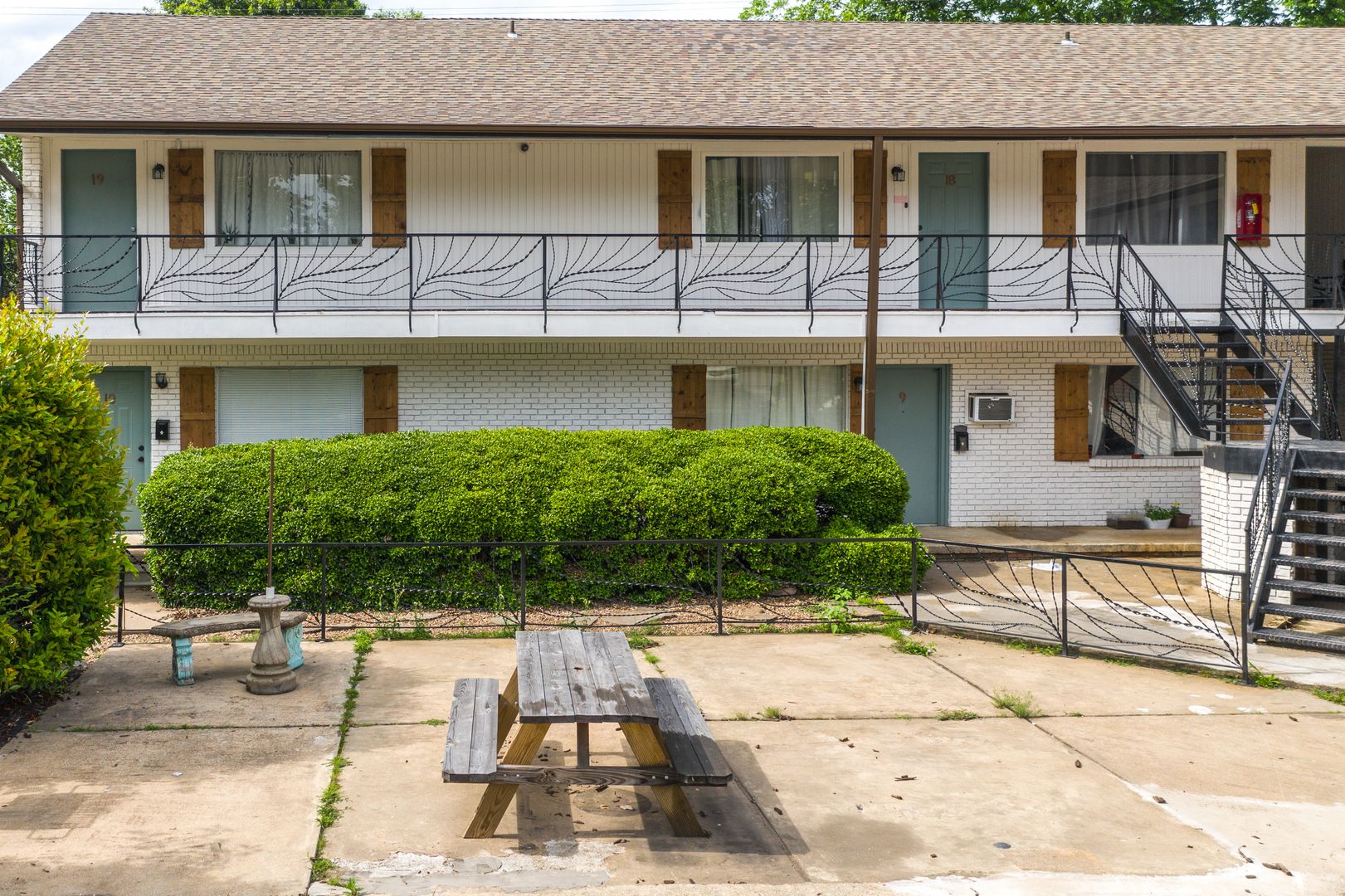 MF-09-The Grove Apartments 9 of 12