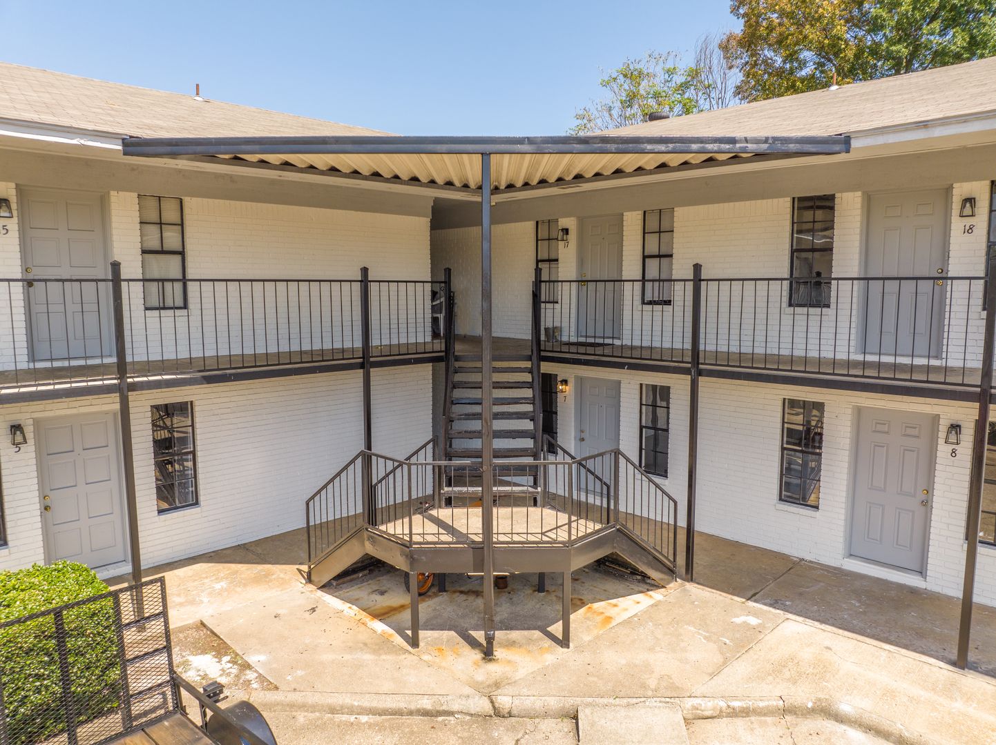 MF-16-The Dogwood Apartments 9 of 12