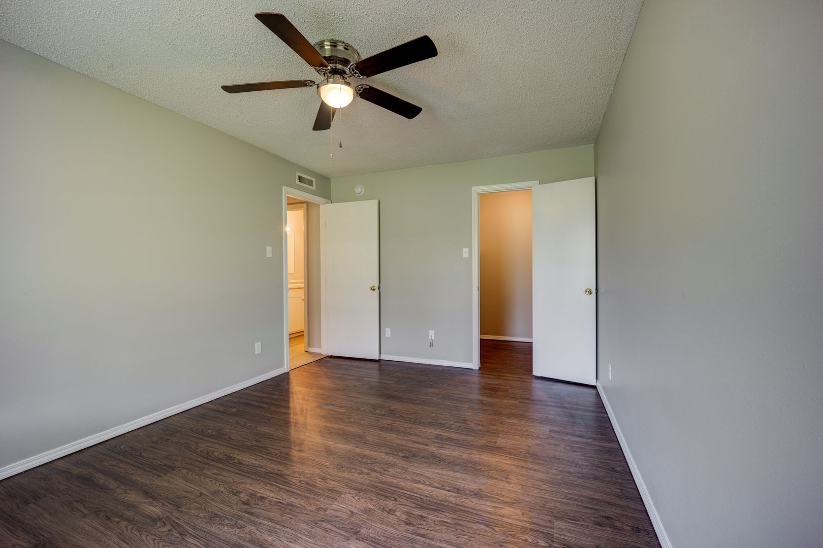 MF-14-Ramsey Square Apartments 9 of 17