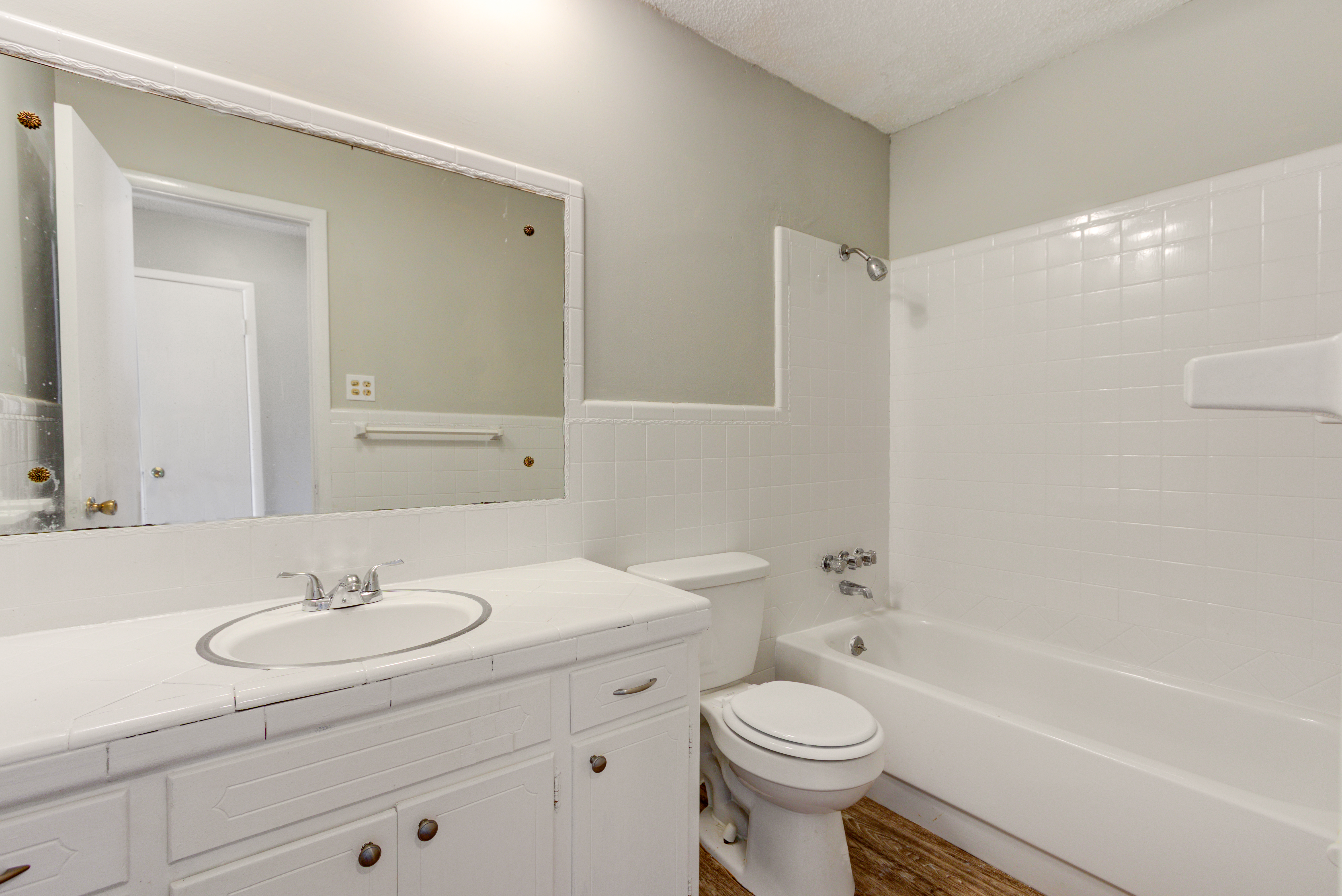 MF-09-The Grove Apartments 4 of 12