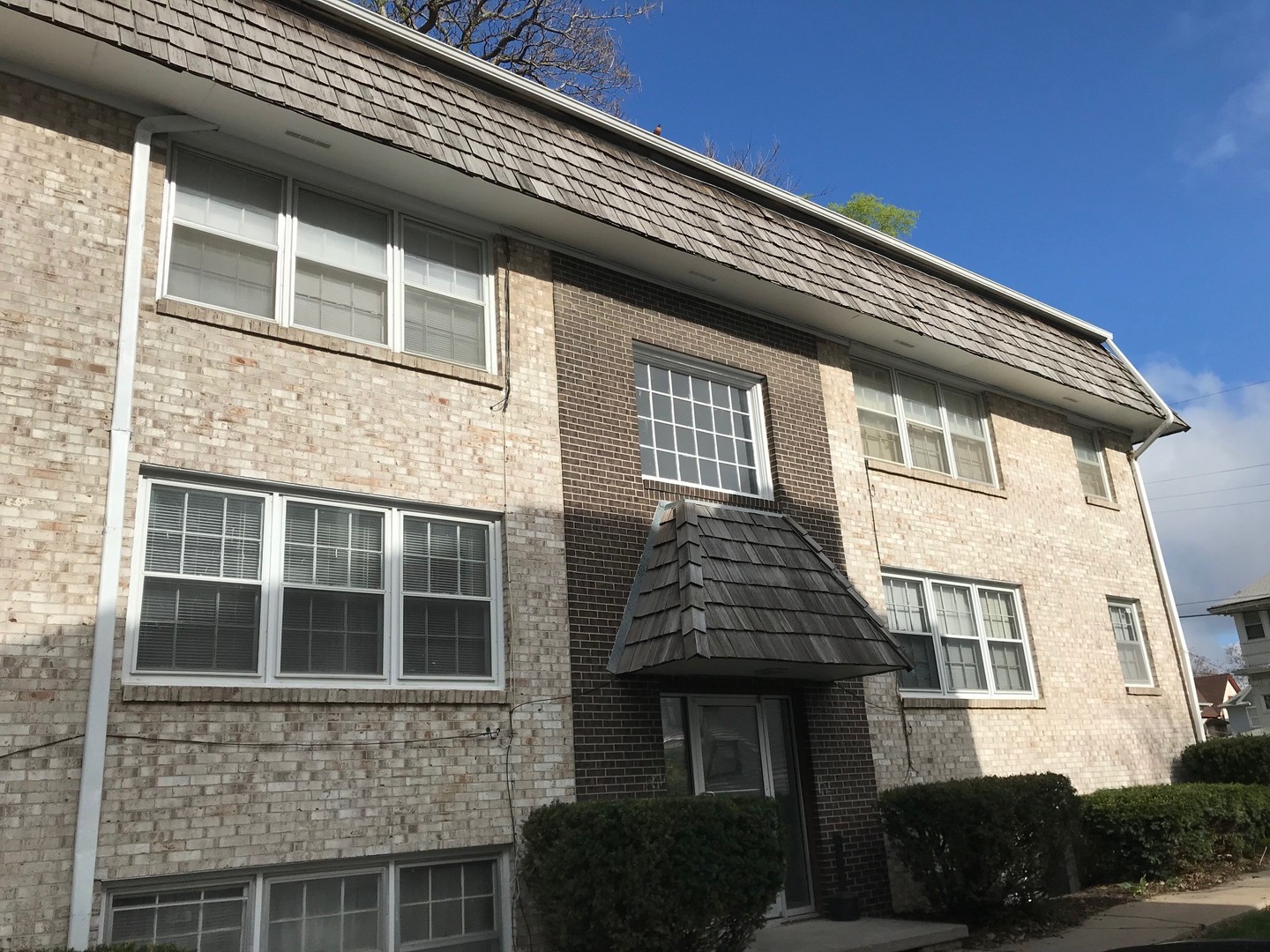 Omaha Apartment: 3116 Chicago St