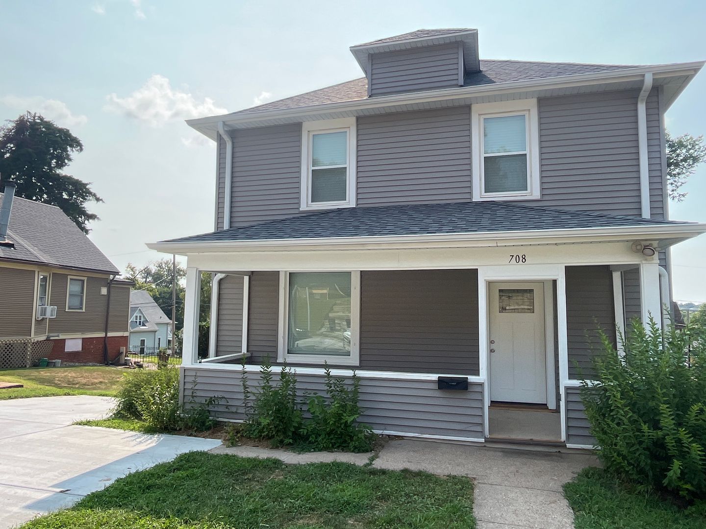 Omaha House: 708 N 41st Street