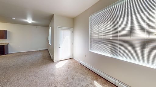 Large Studio Living at Burlington – photo 1
