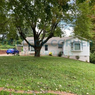 1211 BROOKWOOD DR - AVAILABLE 6/1/2028-5/23/2029! Furnished! – photo 1