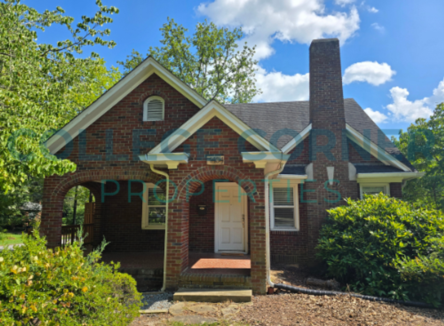 1404 POLO ROAD  (corner of Harmon and Polo)  Available 6/1/2025   Furnished!