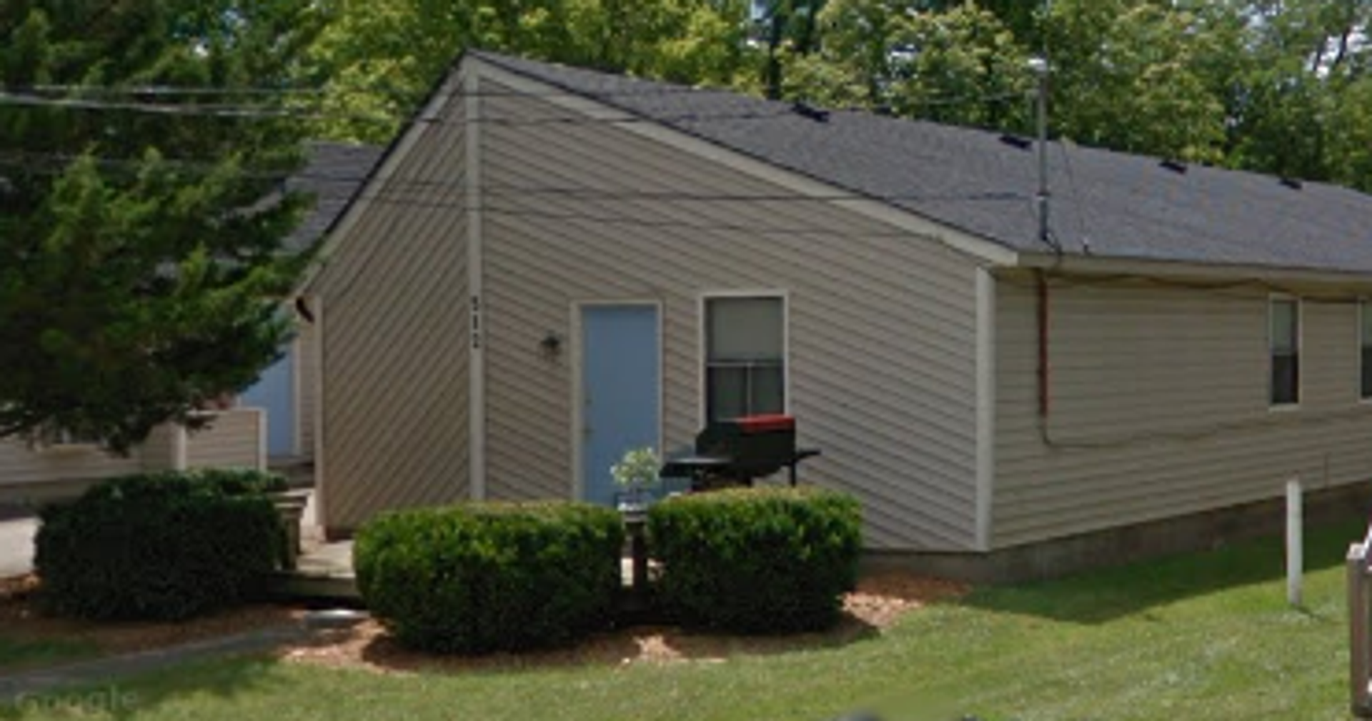 Oxford Apartment: 510 N. Campus Ave.